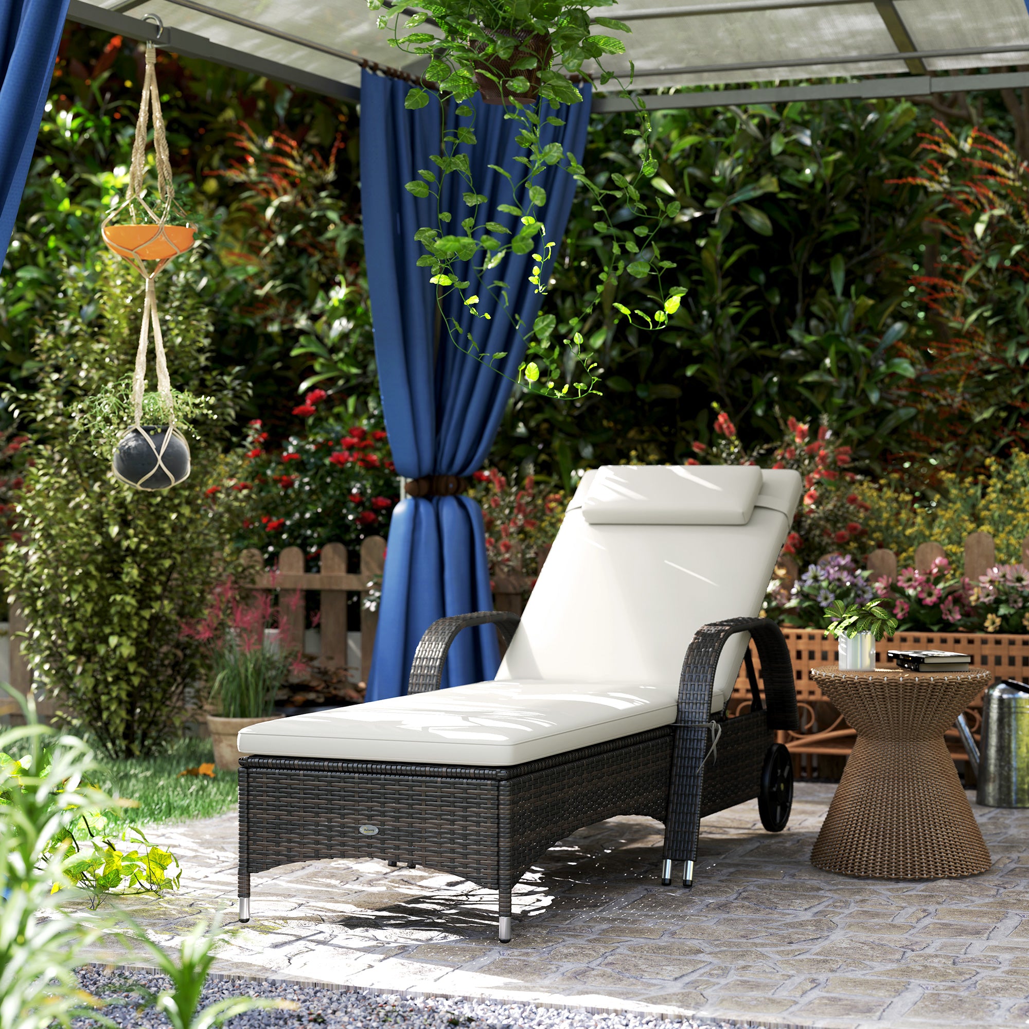 Outdoor Chaise Lounge