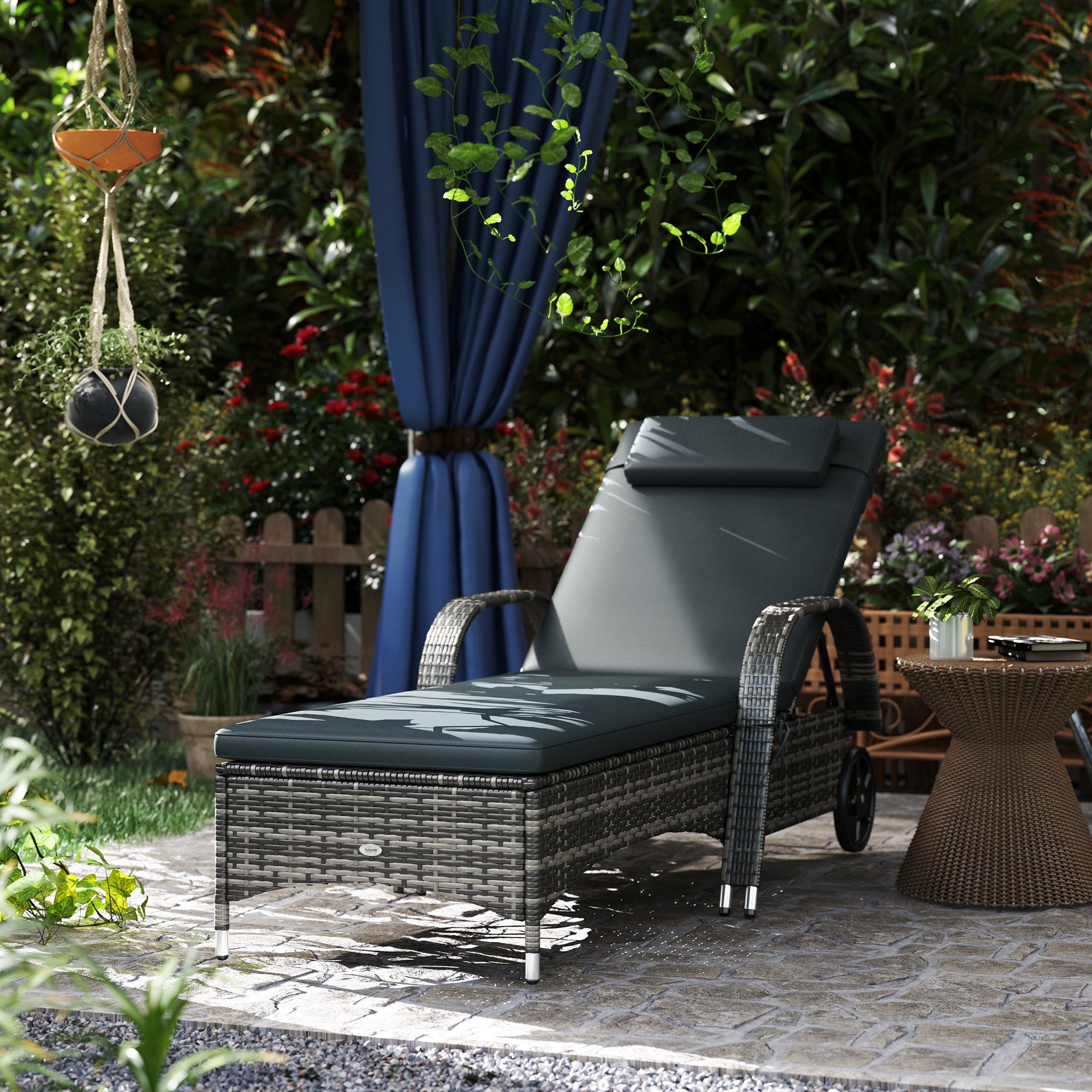 Outdoor Chaise Lounge
