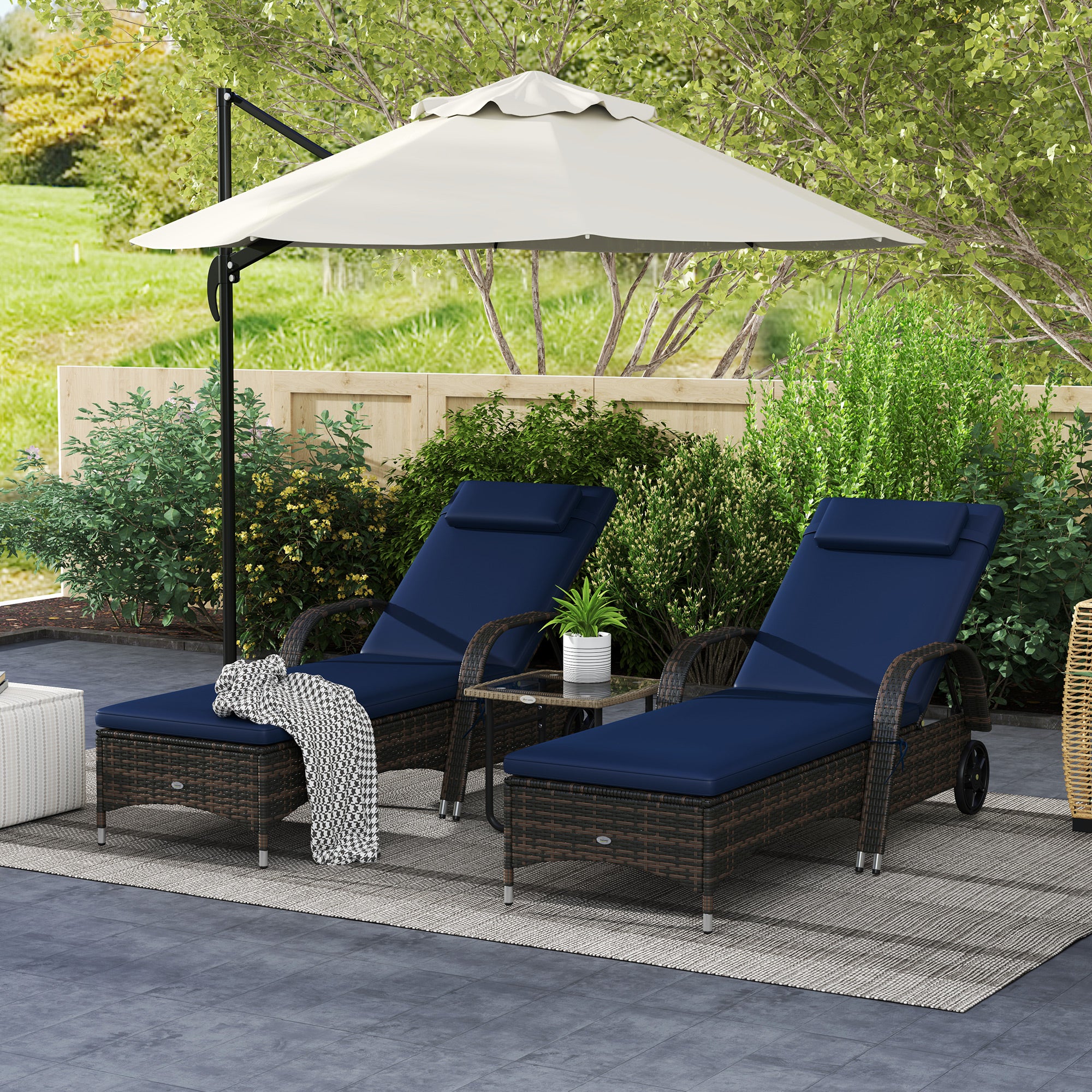 Outdoor Chaise Lounge